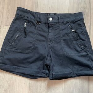 Women’s WHBM Pret-A-Play Shorts, Black, Size 6